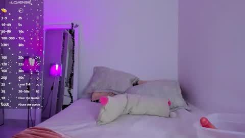 Snapshot of danna_rhodesx chatting on 10.14.25 Danna Rhodes online show from 10.14.25