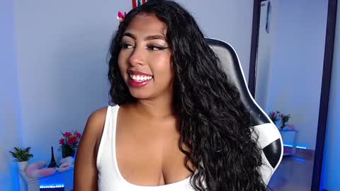 Snapshot of danna_schmidt23 chatting on 12.02.24 Danna online show from 12.02.24