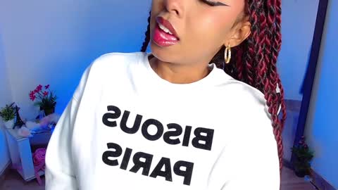 Snapshot of danna_schmidt23 chatting on 01.12.25 Danna online show from 01.12.25