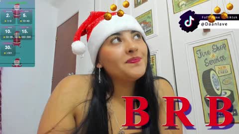 danna_scott26 online show from 12.25.24