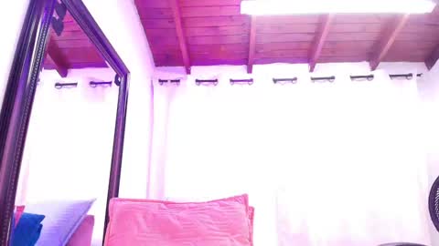 Snapshot of dannaberlin chatting on 01.29.25 Danna Berlin online show from 01.29.25