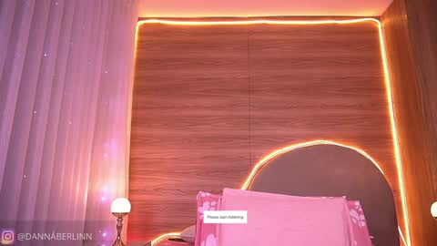 Danna Berlin  online show from 02.12.26