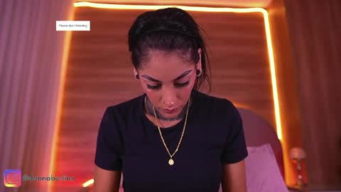 Danna Berlin  online show from 04.16.26