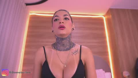 Danna Berlin  online show from 05.17.26