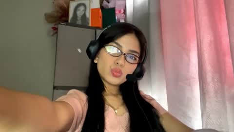 Snapshot of dannachalow chatting on 02.19.26 Kerry online show from 02.19.26