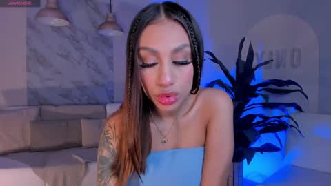 Snapshot of dannacruz_ chatting on 02.18.25 Danna Cruz online show from 02.18.25