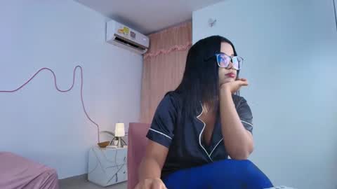 Snapshot of dannagabriella chatting on 04.13.26 dannagabriella online show from 04.13.26