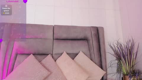 Danna online show from 04.13.26