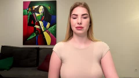 dannamissss online show from 12.22.24