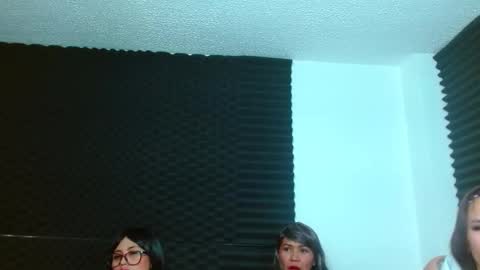 dannamomcerrat online show from 01.13.25