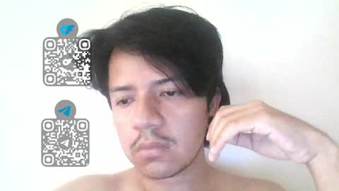 Snapshot of dannielrive chatting on 05.12.26 Danniel Rivera online show from 05.12.26