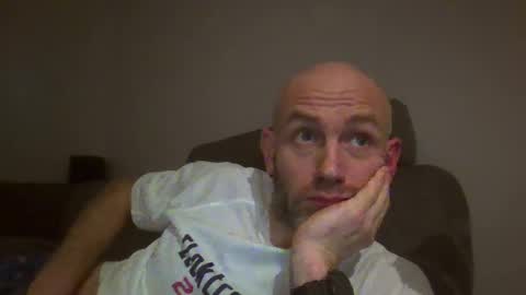 Snapshot of danny81boy chatting on 02.08.25 danny81boy online show from 02.08.25