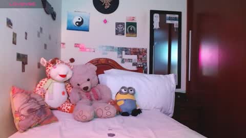 Snapshot of danny__phantom chatting on 12.14.24 phantom555 online show from 12.14.24