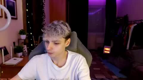 Snapshot of danny_fox888 chatting on 02.25.26 Daniel online show from 02.25.26