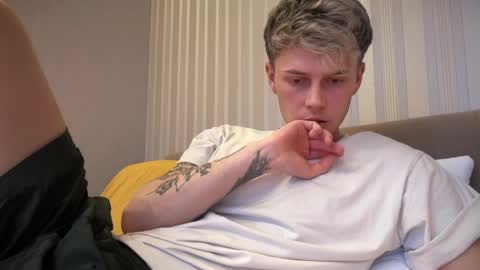 Snapshot of danny_love01 chatting on 03.20.26 danny online show from 03.20.26