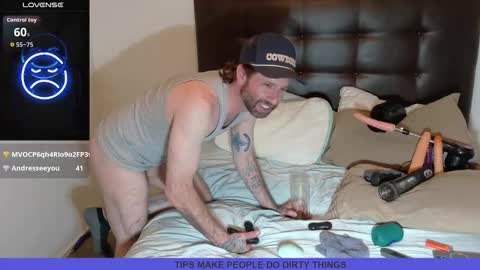 Snapshot of danooo1984 chatting on 11.11.25 danooo1984 online show from 11.11.25