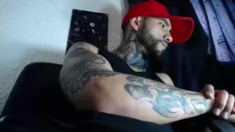 Snapshot of dante_d_angelo_ chatting on 09.16.25 dante_d_angelo_ online show from 09.16.25