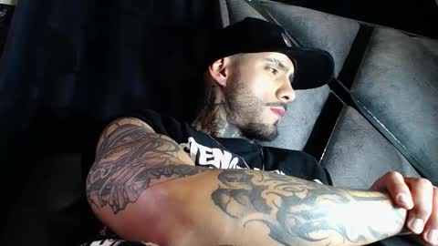 Snapshot of dante_d_angelo_ chatting on 02.19.26 dante_d_angelo_ online show from 02.19.26