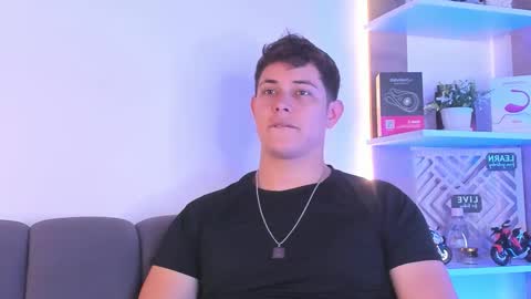 Snapshot of dante_seductor chatting on 02.04.26 Dante online show from 02.04.26