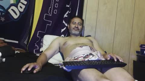 Snapshot of dantehot82 chatting on 12.15.25 dantehot82 online show from 12.15.25