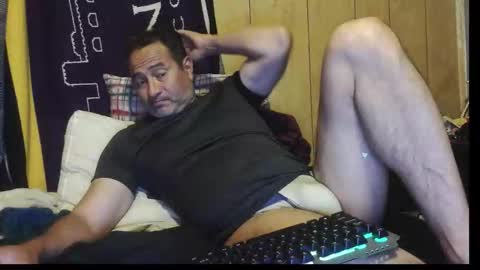 Snapshot of dantehot82 chatting on 03.12.26 dantehot82 online show from 03.12.26