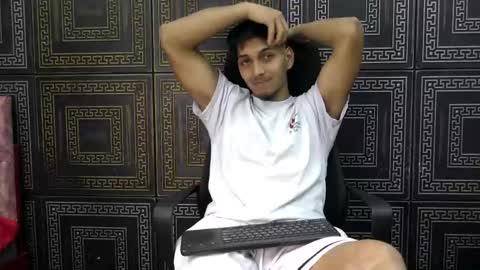 Snapshot of danterafaelo chatting on 04.25.26 Dante online show from 04.25.26
