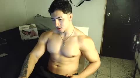 Snapshot of dantevicius chatting on 09.25.25 Dante Vicius online show from 09.25.25