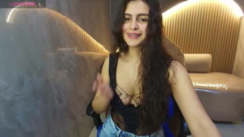 Snapshot of dany_r_ chatting on 10.04.25 Dany online show from 10.04.25