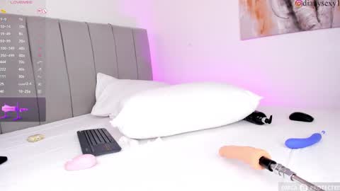 Snapshot of danysexy_ chatting on 02.17.25 Diana IG dianysexy1 online show from 02.17.25