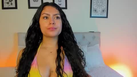 Antonella Mora online show from 12.05.25