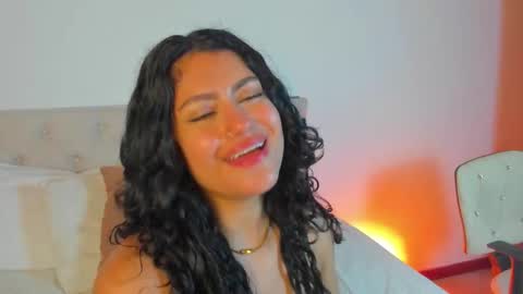 Antonella Mora online show from 03.10.26