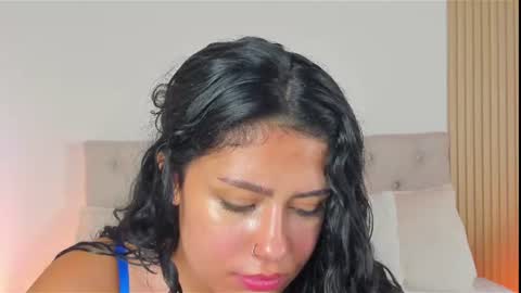 Snapshot of daphne_24 chatting on 07.01.26 Antonella Mora online show from 07.01.26