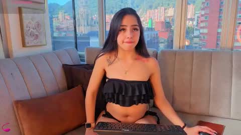 daphne_chers online show from 10.24.25