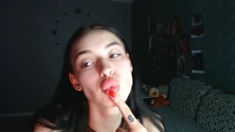 Daphne Darkthorn online show from 10.26.25