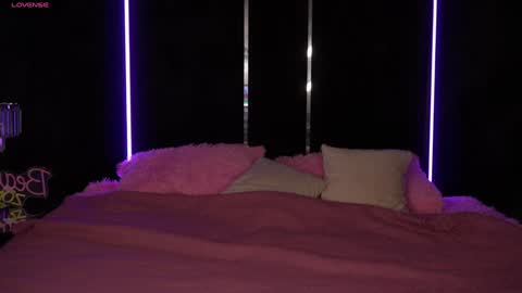 Agatha  online show from 01.16.25