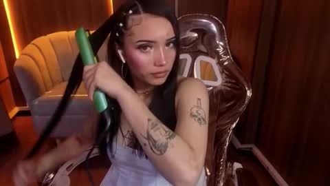 daphne_nicole_b online show from 03.25.26