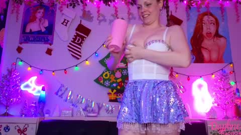 Snapshot of daphnemadison chatting on 01.10.25 Daphne Madison online show from 01.10.25