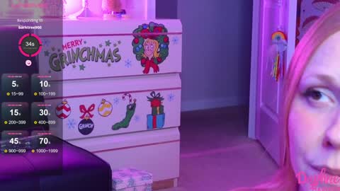 Snapshot of daphnemadison chatting on 01.14.25 Daphne Madison online show from 01.14.25