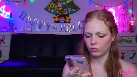 Snapshot of daphnemadison chatting on 01.21.25 Daphne Madison online show from 01.21.25