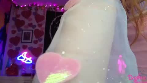 Snapshot of daphnemadison chatting on 02.14.25 Daphne Madison online show from 02.14.25