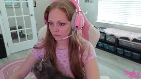 Snapshot of daphnemadison chatting on 09.30.25 Daphne Madison online show from 09.30.25