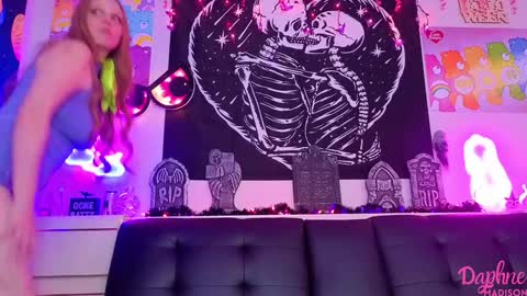 Snapshot of daphnemadison chatting on 10.13.25 Daphne Madison online show from 10.13.25