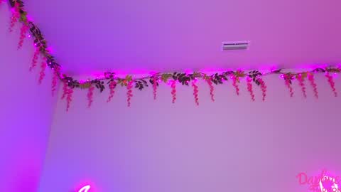 Snapshot of daphnemadison chatting on 11.07.25 Daphne Madison online show from 11.07.25