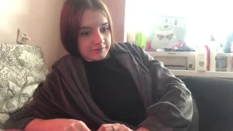 Snapshot of daphnesterlace chatting on 03.17.26 Emilia online show from 03.17.26