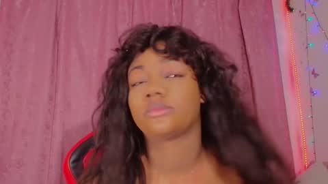 Daphne online show from 12.17.25