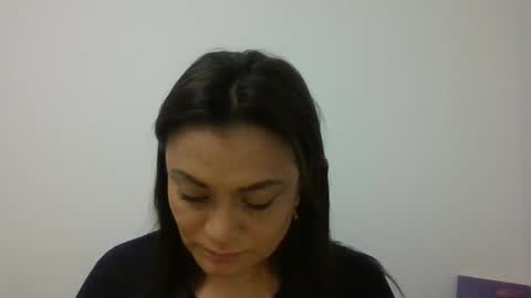 Snapshot of dapnne24 chatting on 02.14.25 dapnne online show from 02.14.25