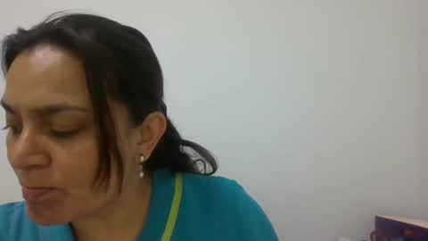 Snapshot of dapnne24 chatting on 03.01.25 dapnne online show from 03.01.25