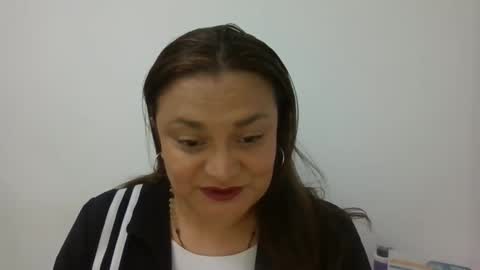 Snapshot of dapnne24 chatting on 12.02.25 dapnne online show from 12.02.25