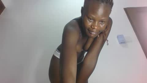 ESTHER online show from 02.12.26