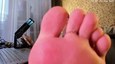 Darcy Siren online show from 04.24.26